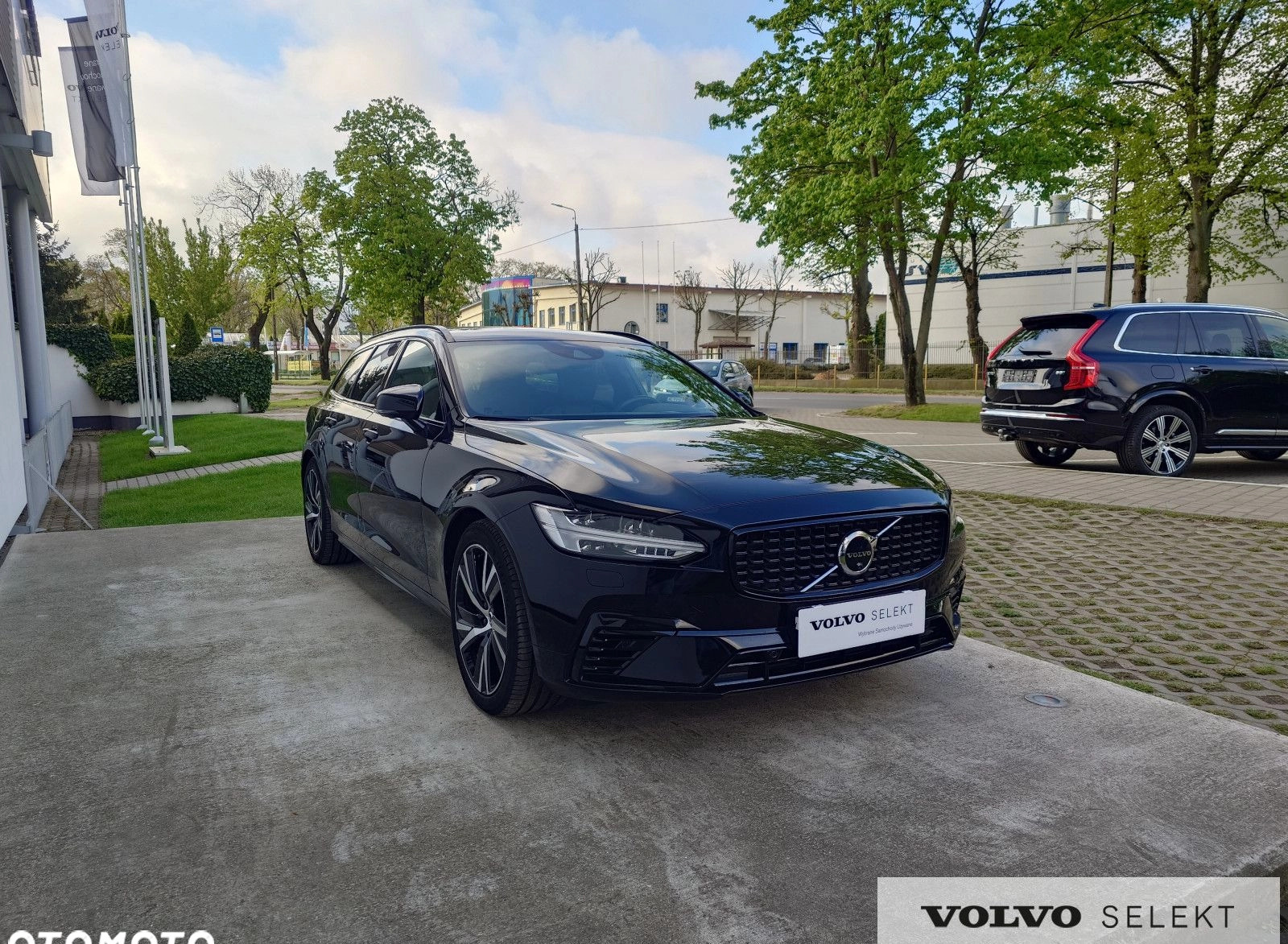 Volvo V90 cena 212900 przebieg: 30930, rok produkcji 2021 z Gorlice małe 781